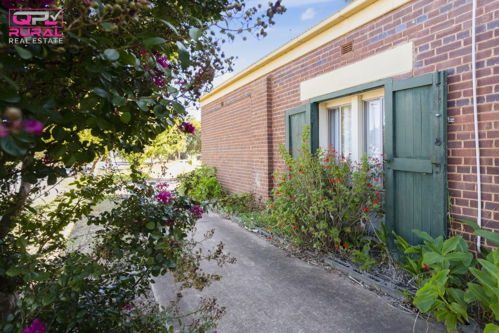 158 Green Street, Lockhart NSW 2656 - photo 24