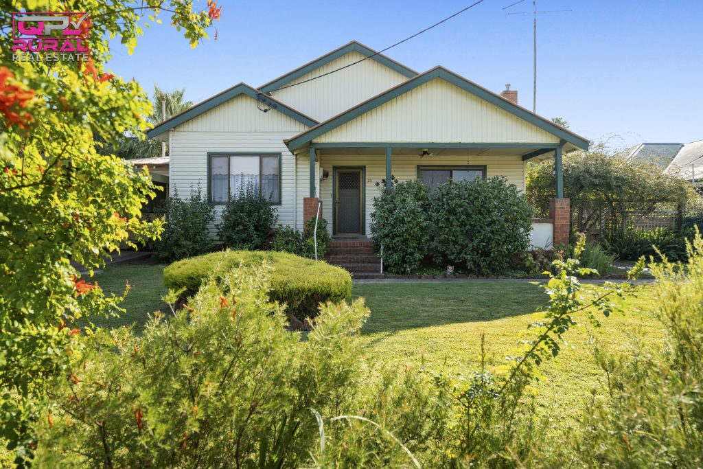 23 Elwin Street, Narrandera NSW 2700 - McGrath Riverina
