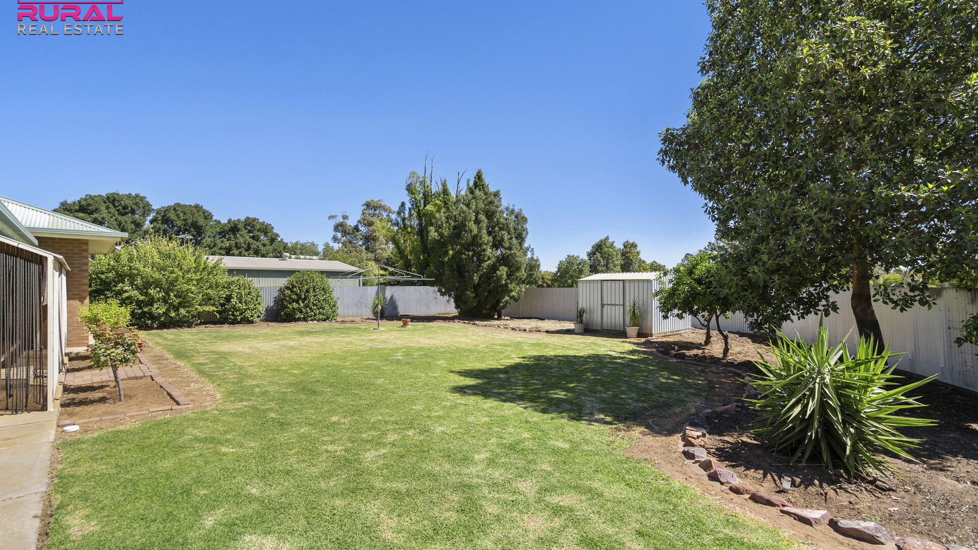 8 Argyle Street, Leeton NSW 2705 - photo 17
