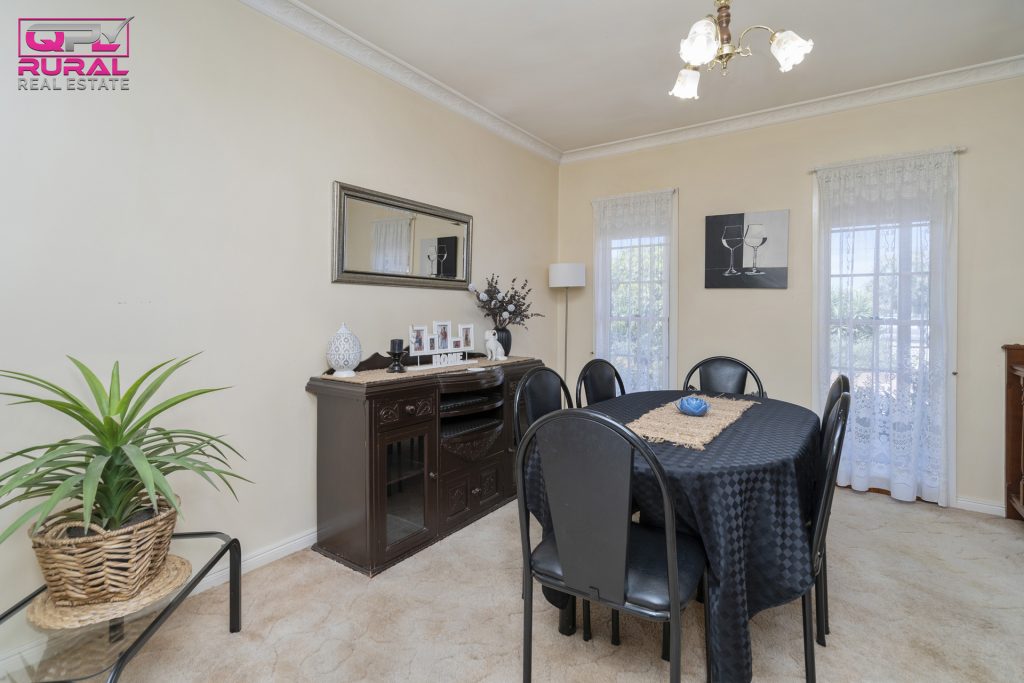 8 Argyle Street, Leeton NSW 2705 - photo 10