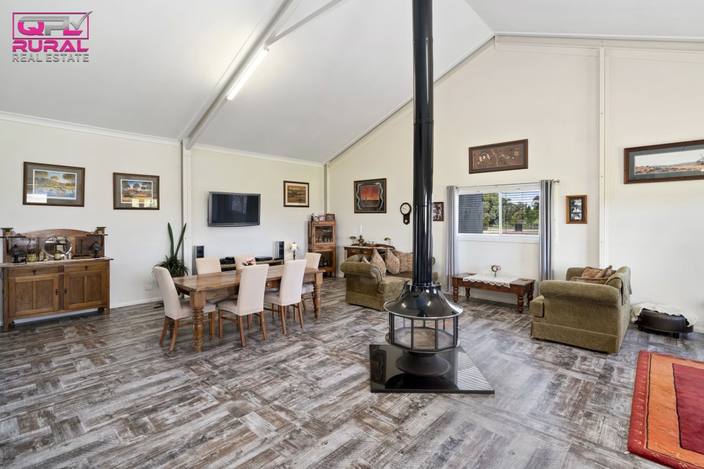 568 Hooey Road, Leeton NSW 2705 - photo 15