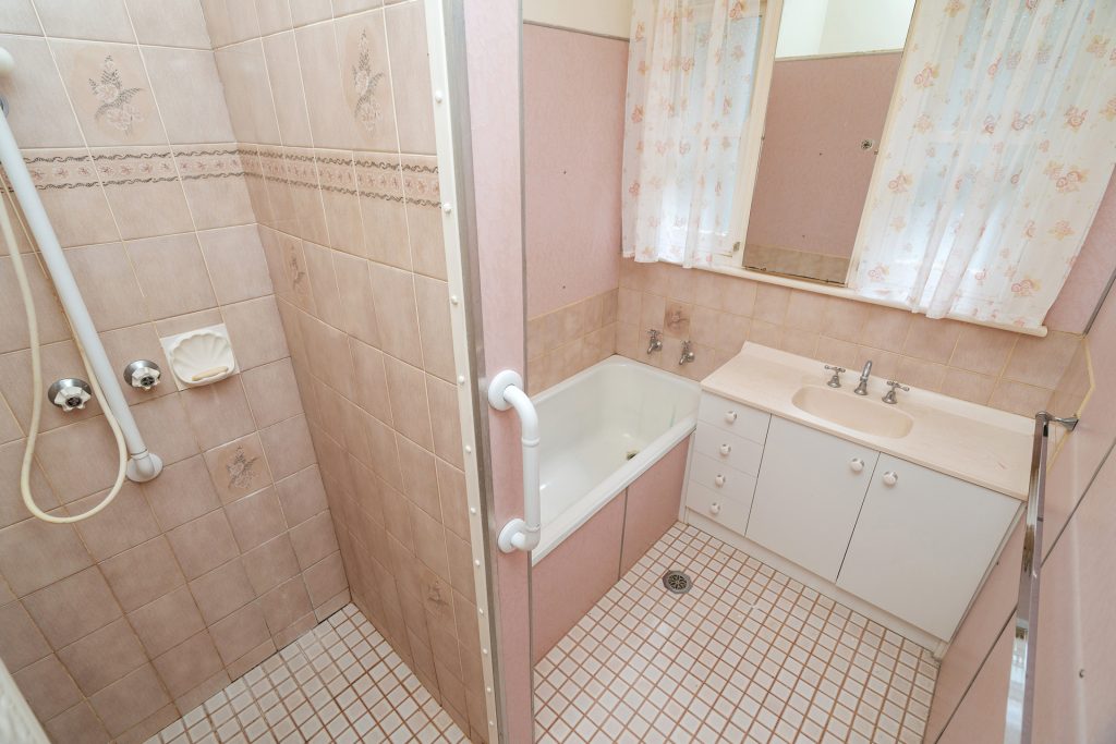 21 Dalgetty Street, Narrandera NSW 2700 - photo 11