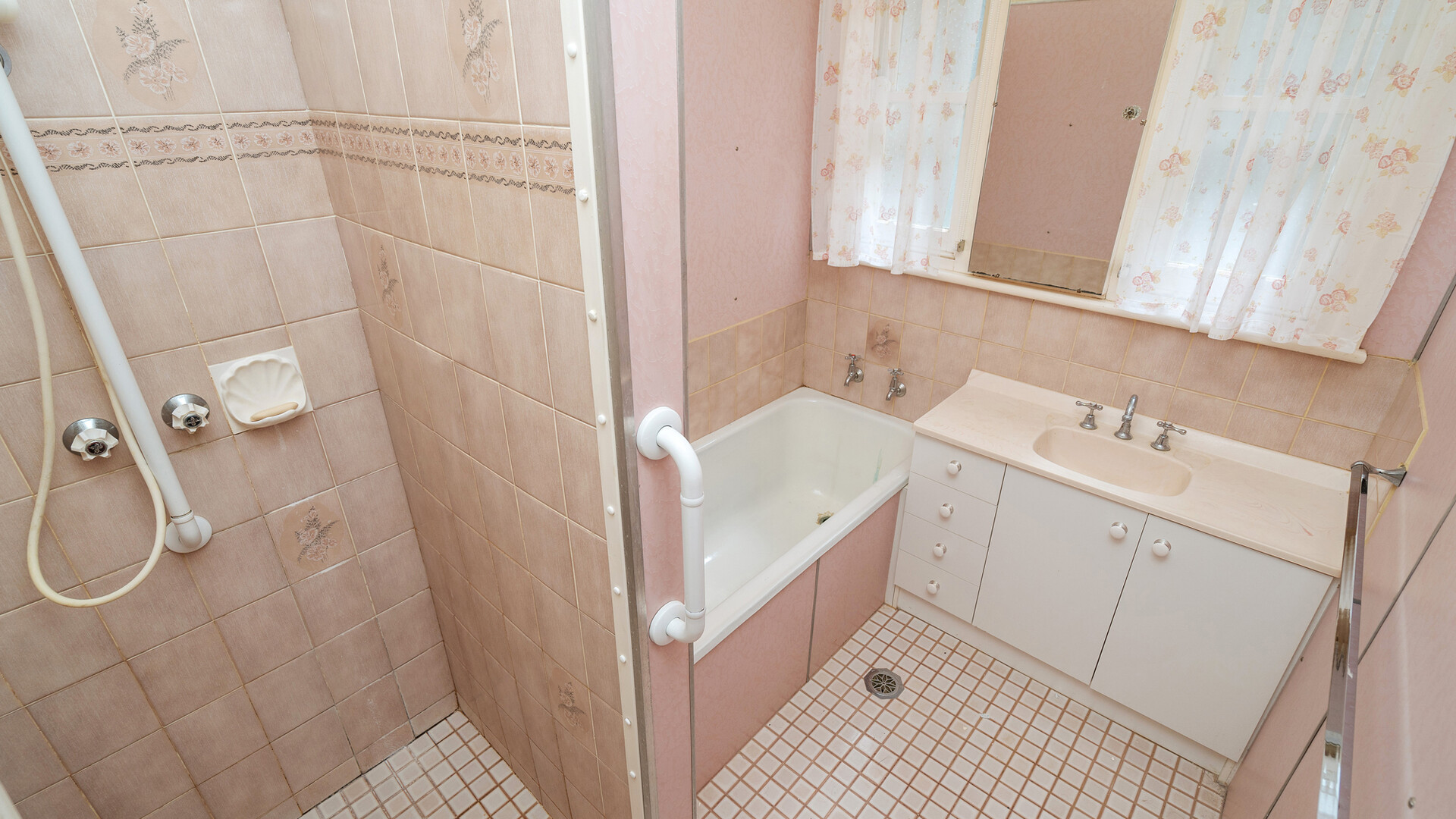 21 Dalgetty Street, Narrandera NSW 2700 - photo 11