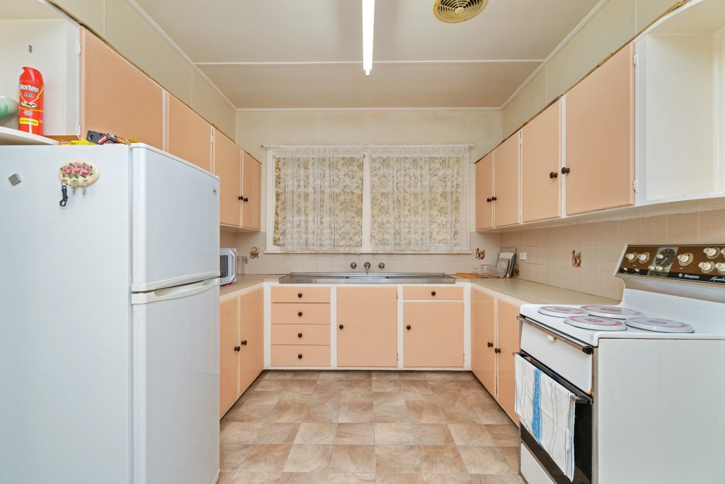 21 Dalgetty Street, Narrandera NSW 2700 - photo 3
