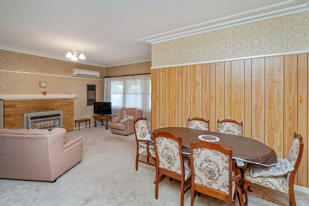 21 Dalgetty Street, Narrandera NSW 2700 - photo 5