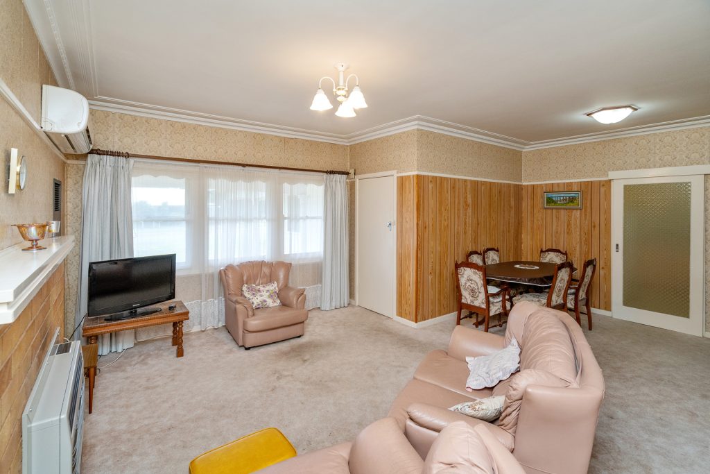 21 Dalgetty Street, Narrandera NSW 2700 - photo 6