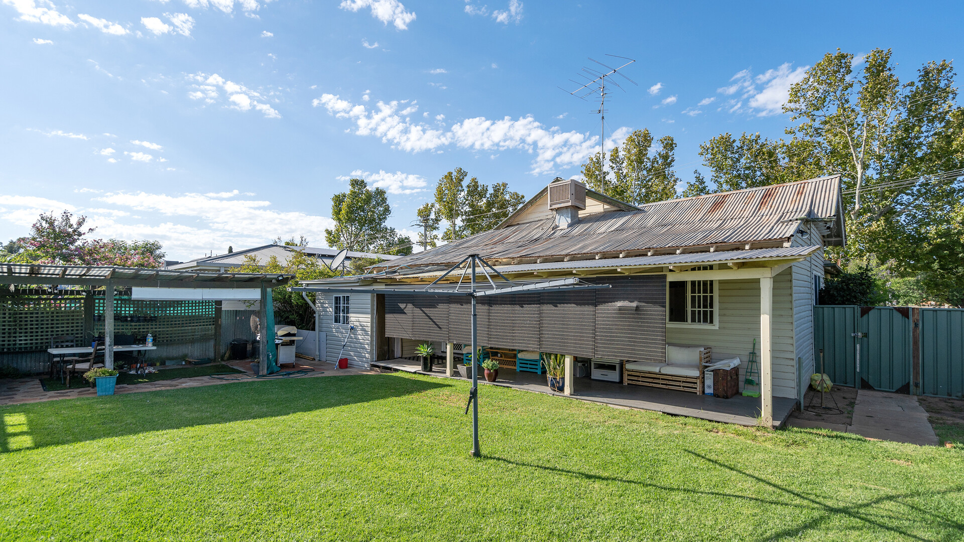 19 Victoria Avenue, Narrandera NSW 2700 - photo 13