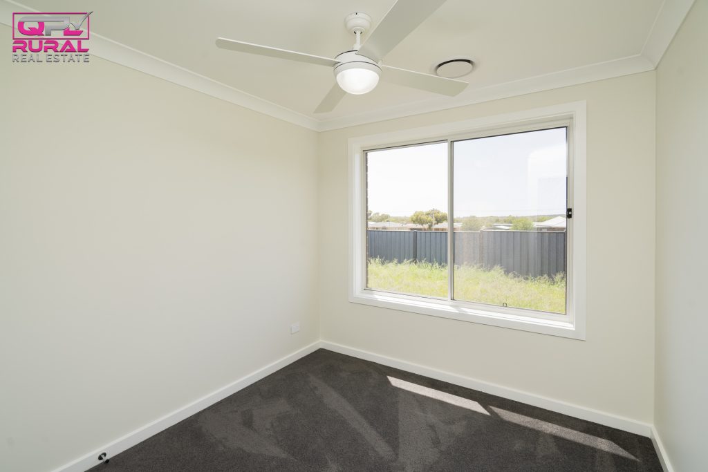 1 Lettie Street, Narrandera NSW 2700 - photo 6