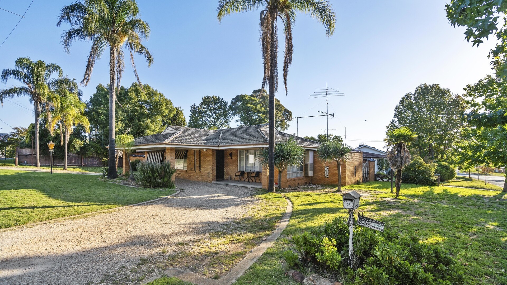 2 Shady Street, Narrandera NSW 2700 - photo 2
