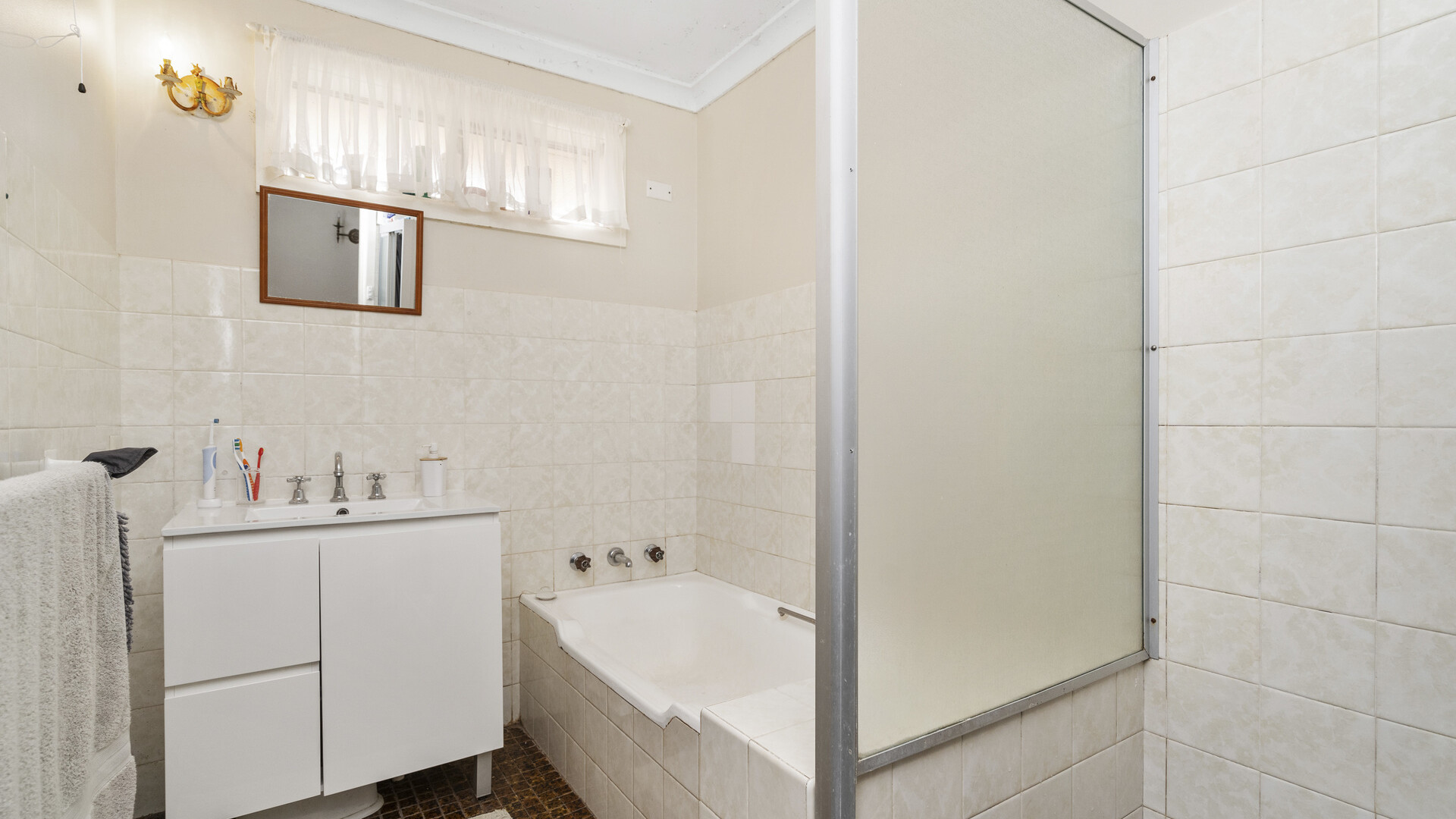 2 Shady Street, Narrandera NSW 2700 - photo 12