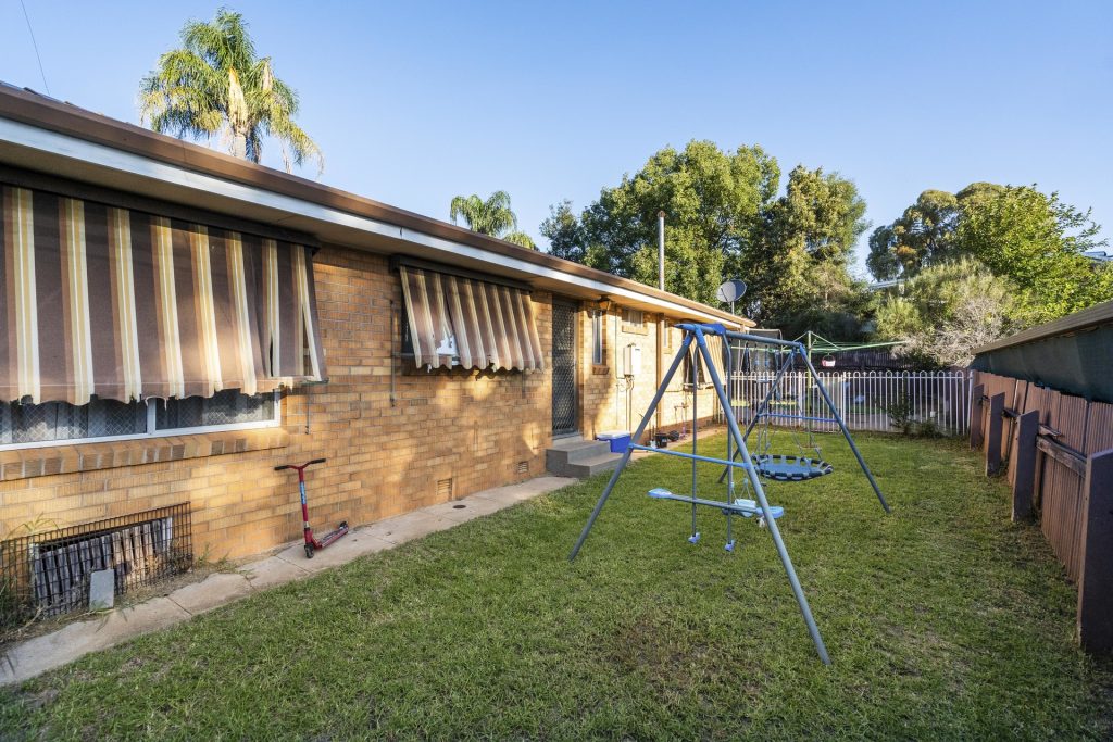 2 Shady Street, Narrandera NSW 2700 - photo 14