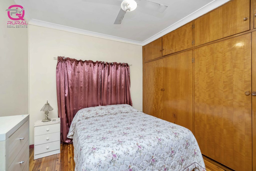 144 Kitchener Road, Temora NSW 2666 - photo 11