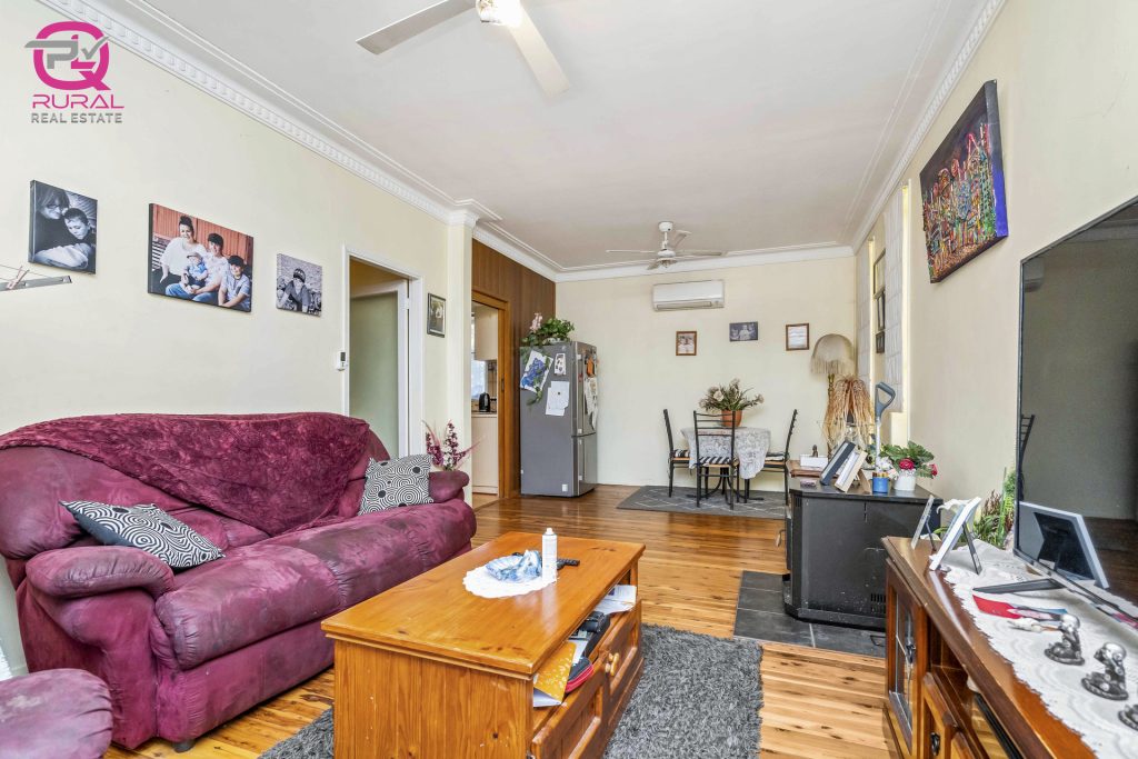 144 Kitchener Road, Temora NSW 2666 - photo 4