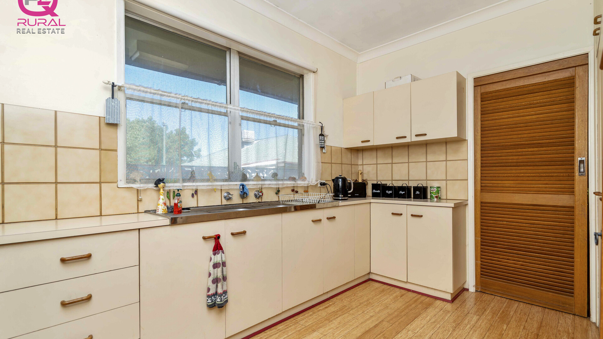 144 Kitchener Road, Temora NSW 2666 - photo 7