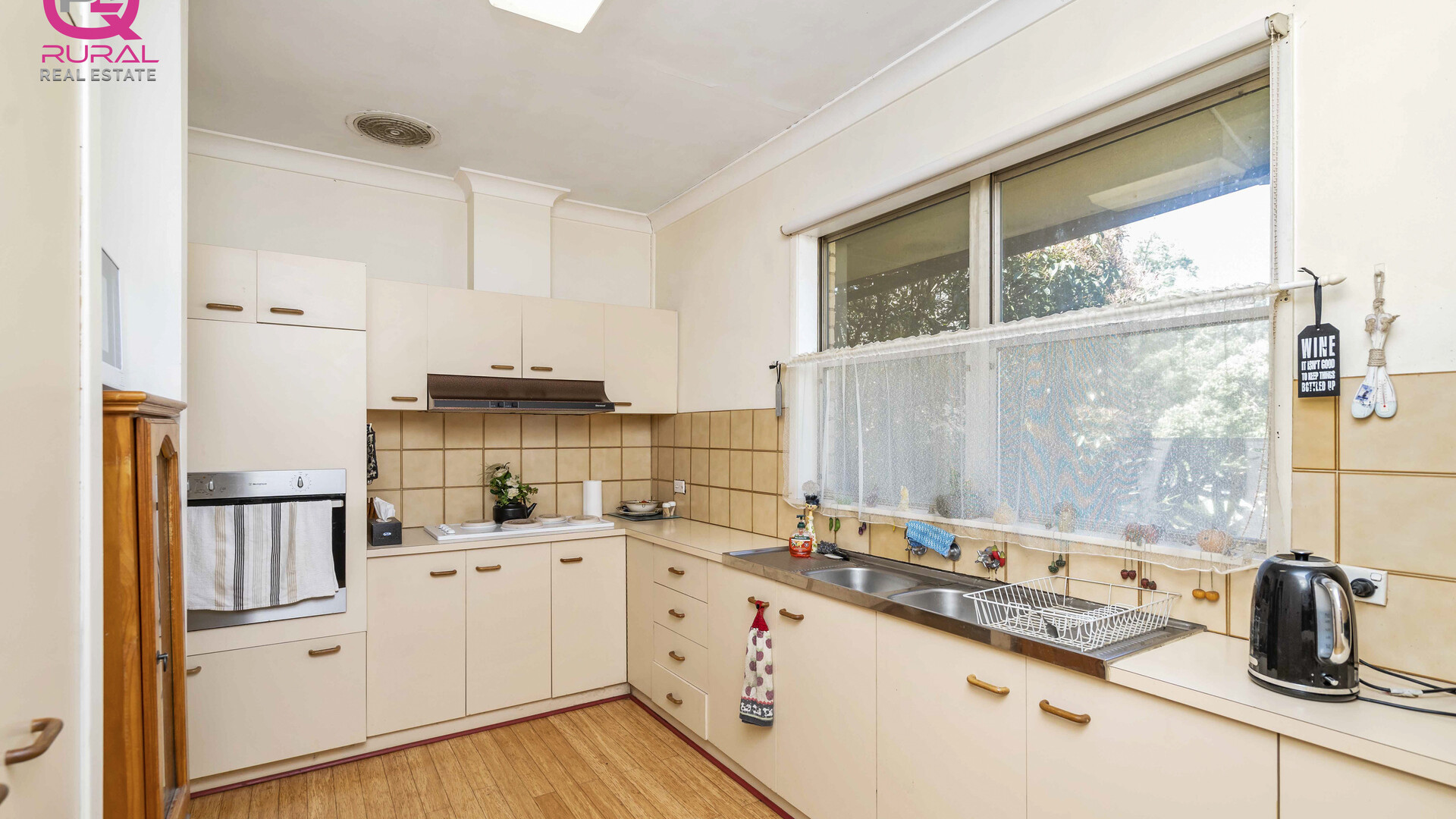 144 Kitchener Road, Temora NSW 2666 - photo 8