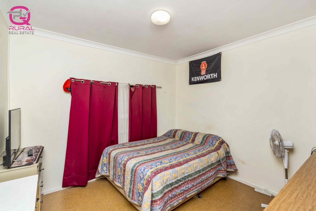 144 Kitchener Road, Temora NSW 2666 - photo 10