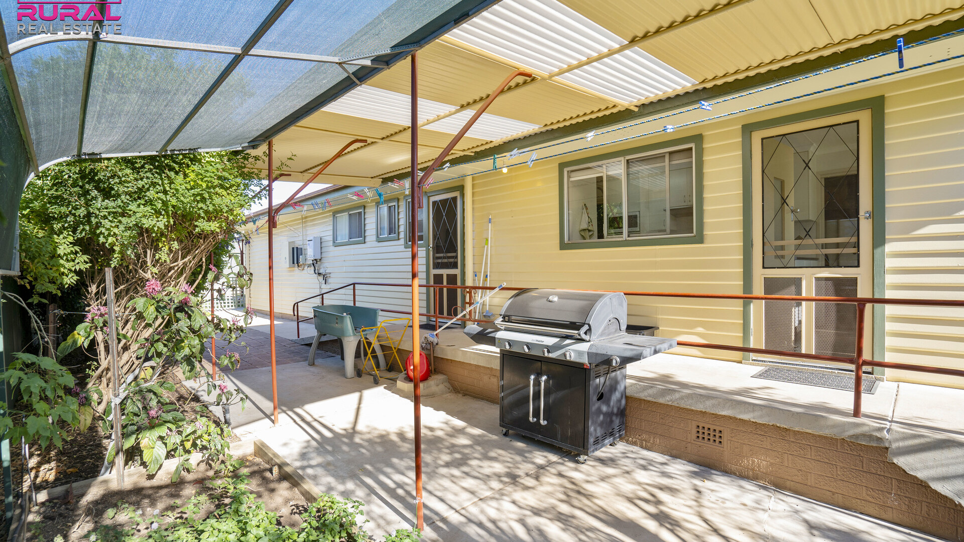 122 Camp Street, Temora NSW 2666 - photo 18