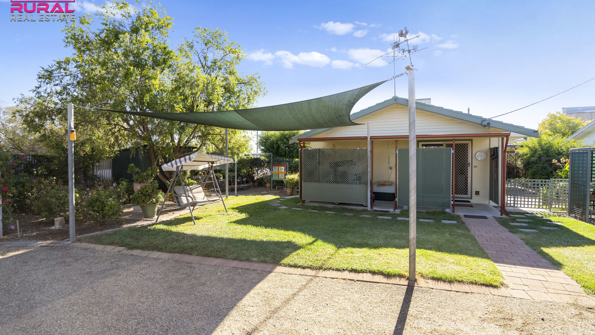 122 Camp Street, Temora NSW 2666 - photo 19