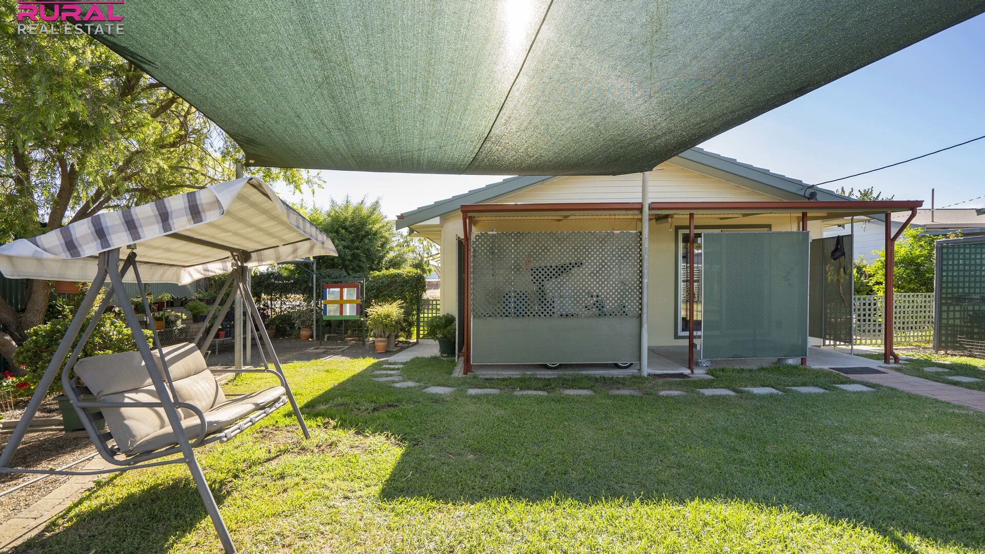 122 Camp Street, Temora NSW 2666 - photo 23