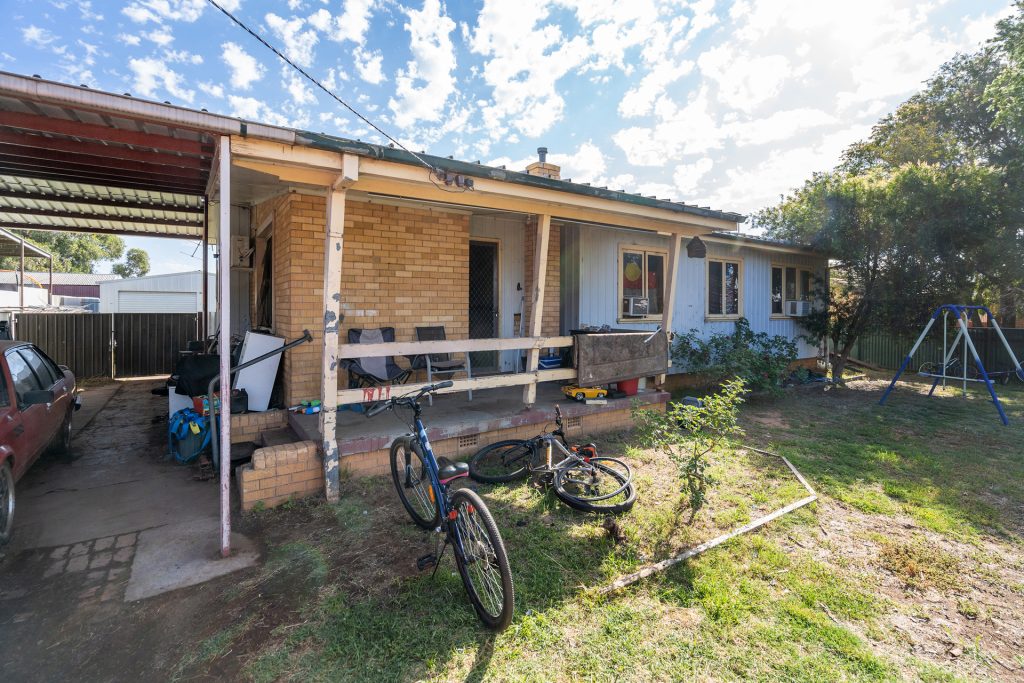 77 Dalgetty Street, Narrandera NSW 2700 - photo 2