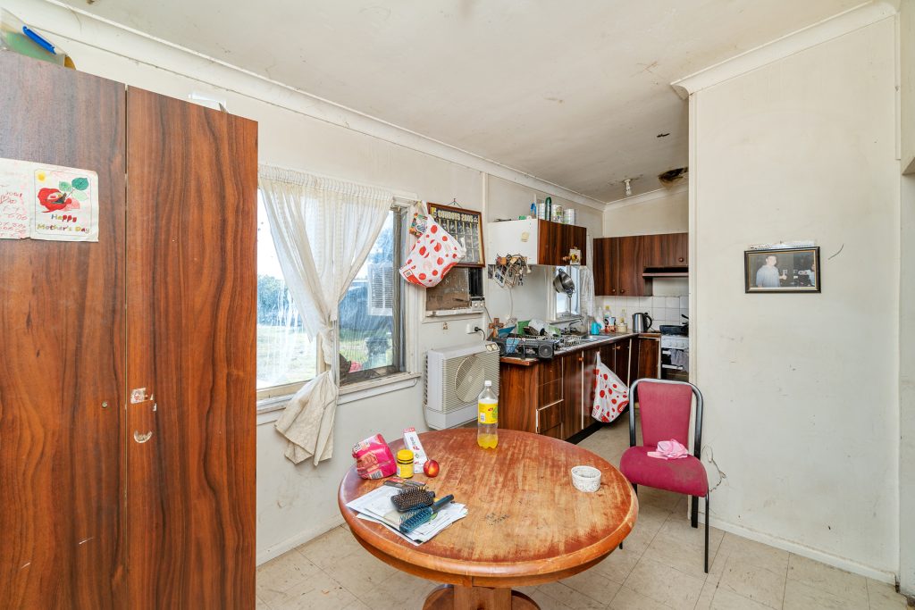 77 Dalgetty Street, Narrandera NSW 2700 - photo 4