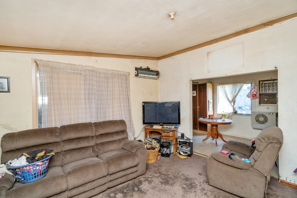 77 Dalgetty Street, Narrandera NSW 2700 - photo 6