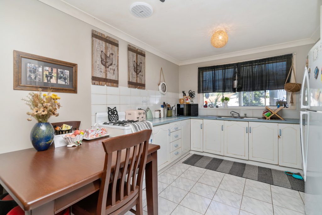 92 Twynam Street, Narrandera NSW 2700 - photo 3