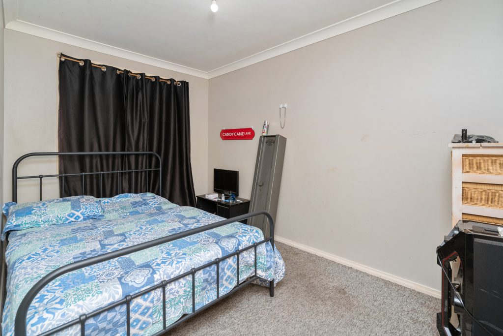 92 Twynam Street, Narrandera NSW 2700 - photo 7