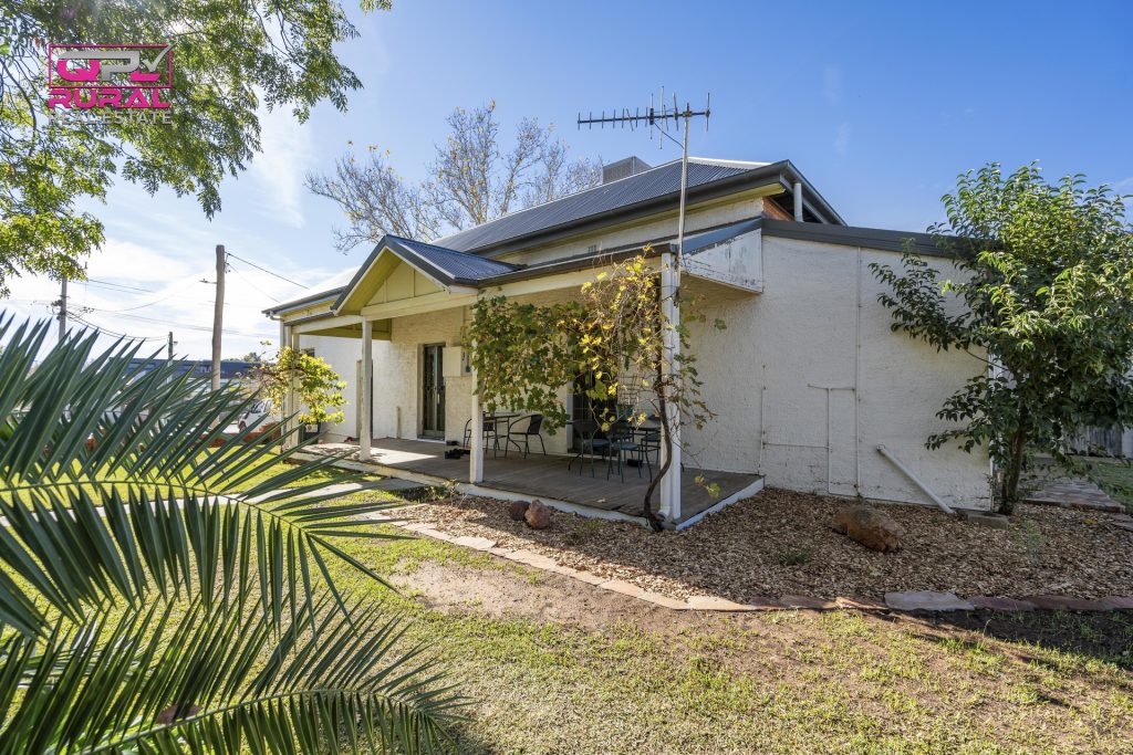 90-96 Larmer Street, Narrandera NSW 2700 - photo 18