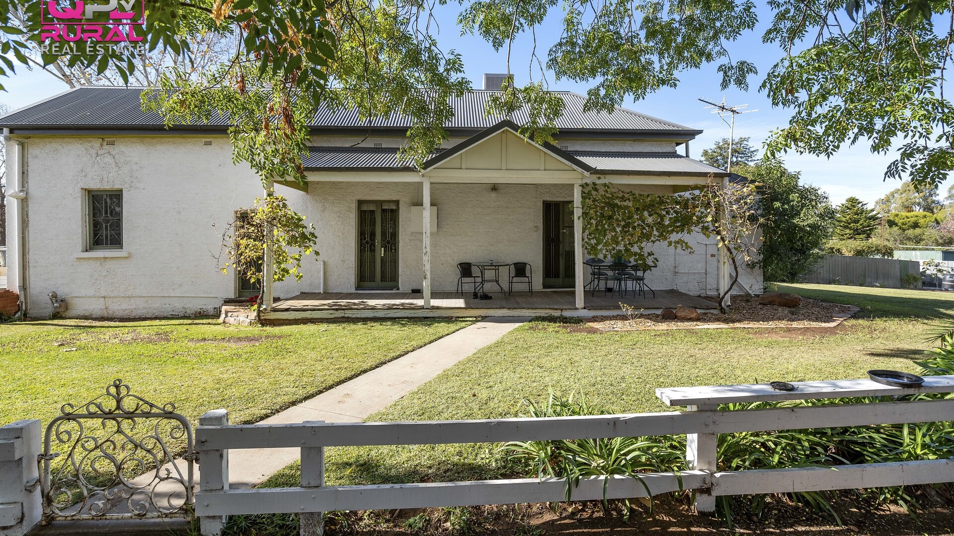90-96 Larmer Street, Narrandera NSW 2700 - photo 3