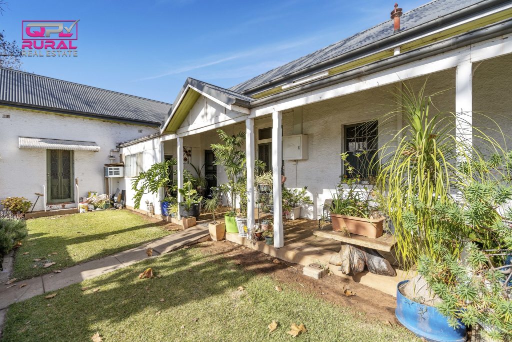 90-96 Larmer Street, Narrandera NSW 2700 - photo 4