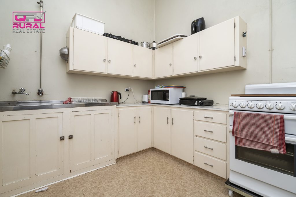 90-96 Larmer Street, Narrandera NSW 2700 - photo 6
