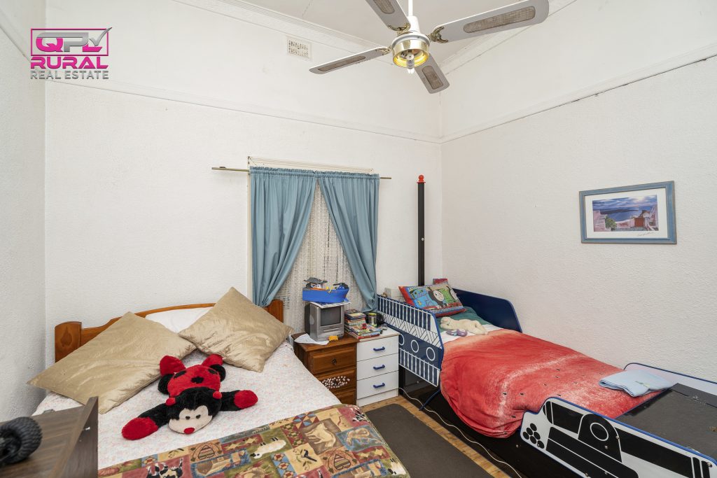 90-96 Larmer Street, Narrandera NSW 2700 - photo 8