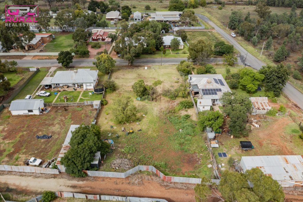 19-21 Frank Street, Narrandera NSW 2700 - photo 2