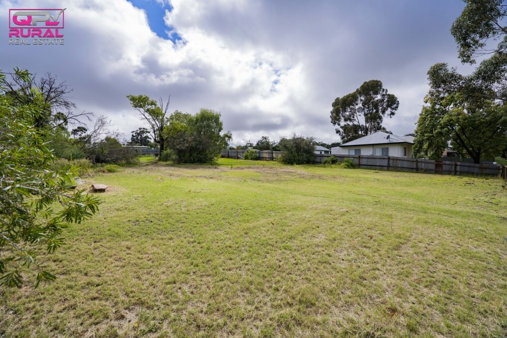 19-21 Frank Street, Narrandera NSW 2700 - photo 4