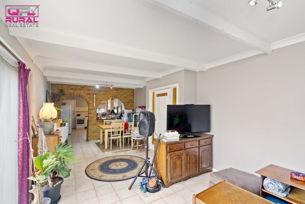 11 Shady Street, Narrandera NSW 2700 - photo 4