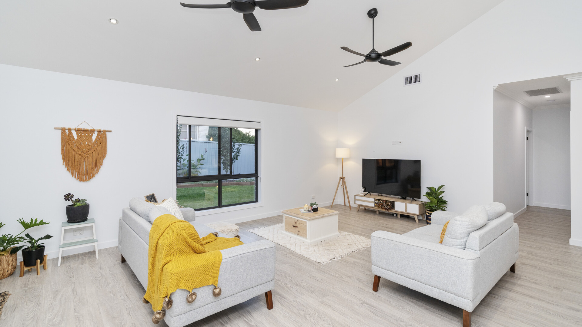 101 Gloucester Street, Temora NSW 2666 - photo 4