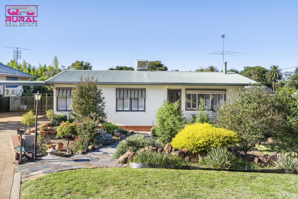 178 Loftus Street, Temora NSW 2666 - McGrath Riverina