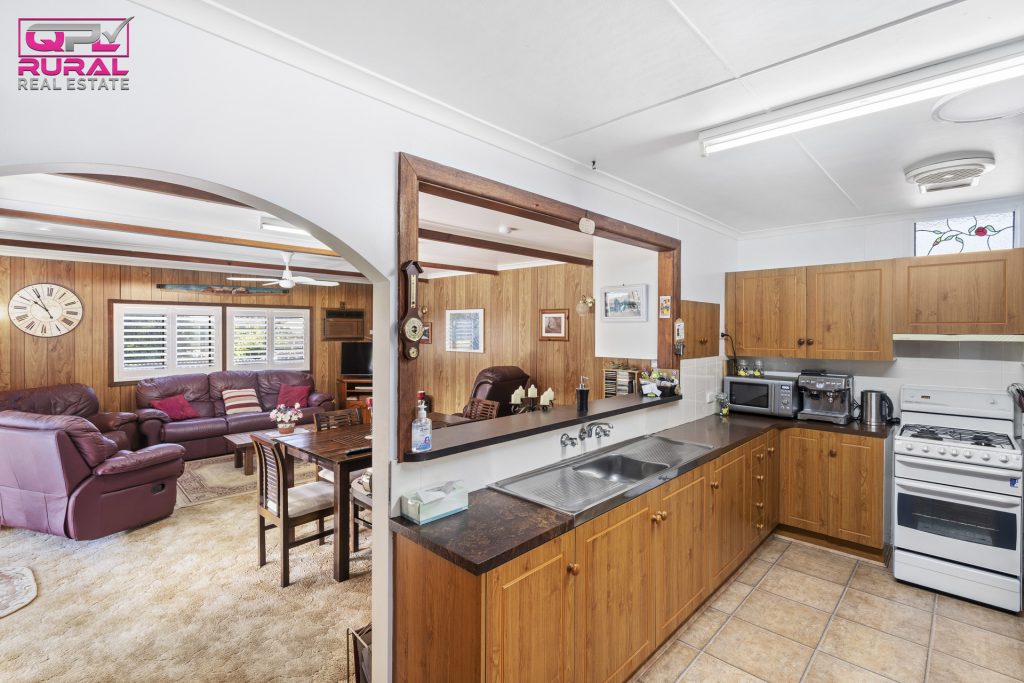 178 Loftus Street, Temora NSW 2666 - photo 9