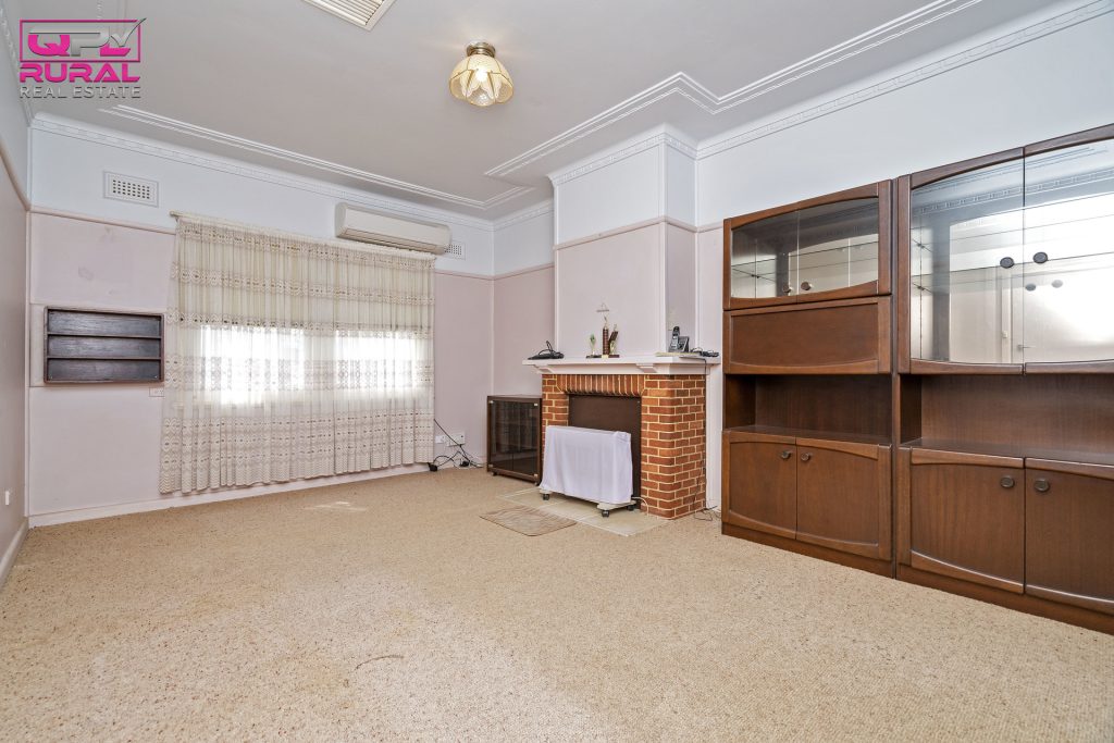 43 Robertson Street, Barmedman NSW 2668 - photo 4