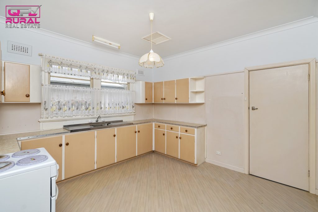 43 Robertson Street, Barmedman NSW 2668 - photo 5