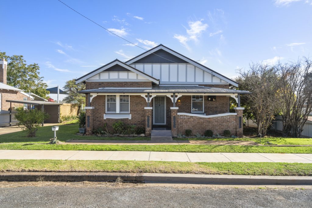 79 Parkes Street, Temora NSW 2666 - McGrath Riverina