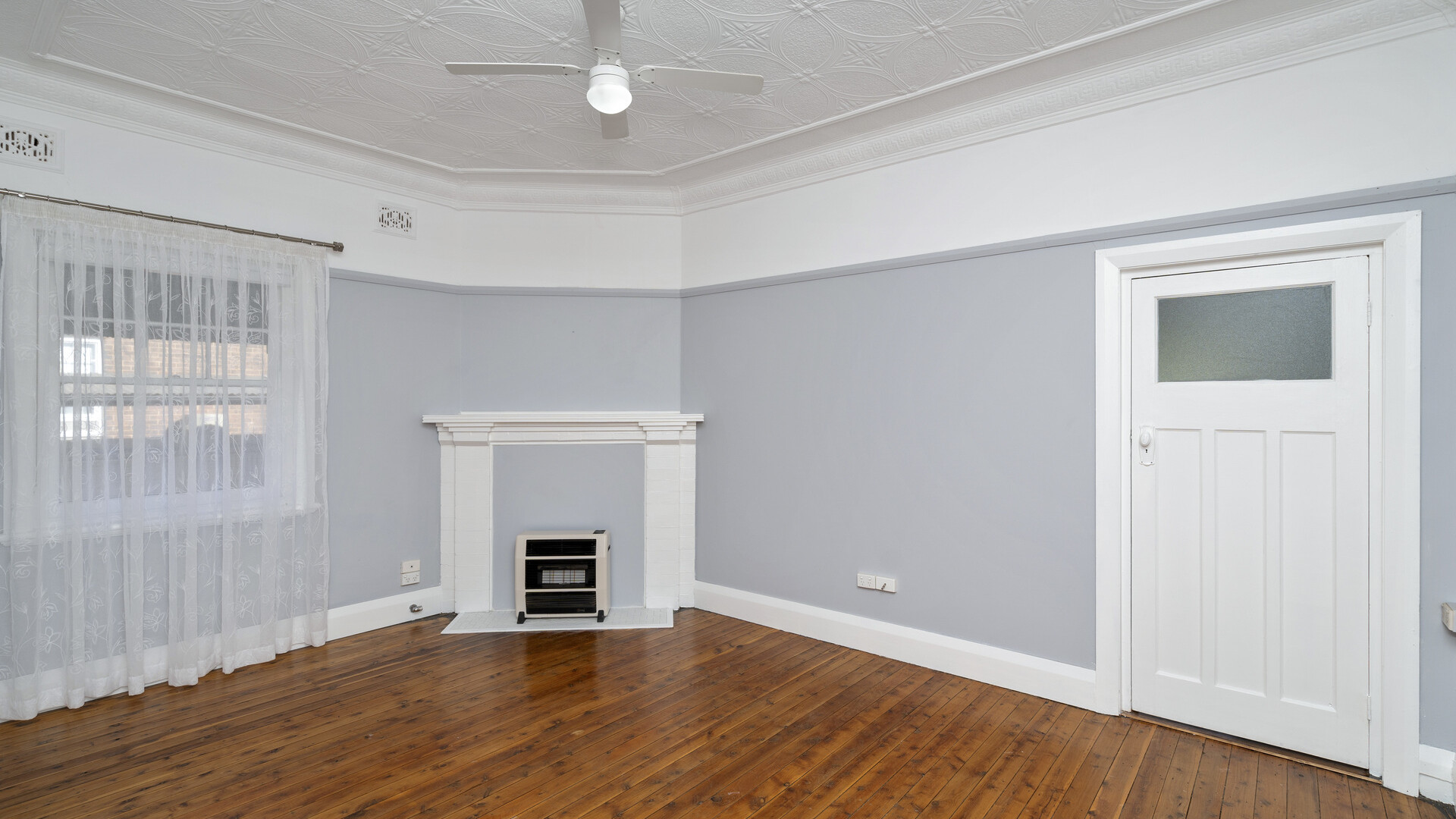 79 Parkes Street, Temora NSW 2666 - photo 5