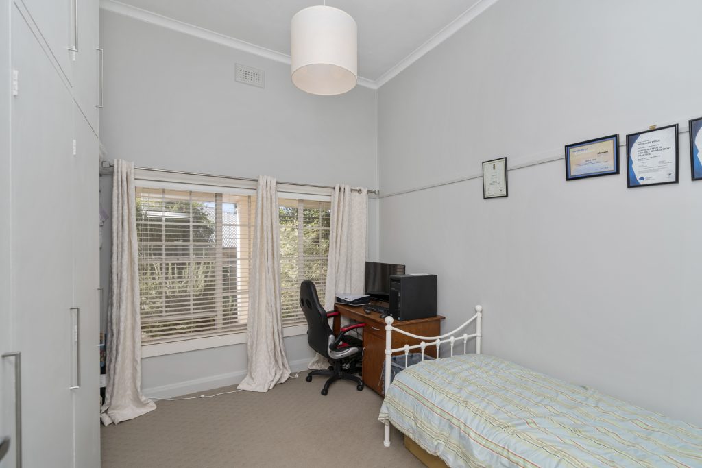 22 Jellinbah Street, Narrandera NSW 2700 - photo 11