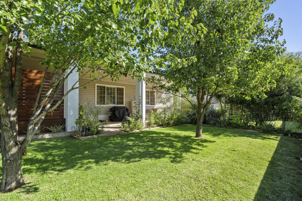 22 Jellinbah Street, Narrandera NSW 2700 - photo 14