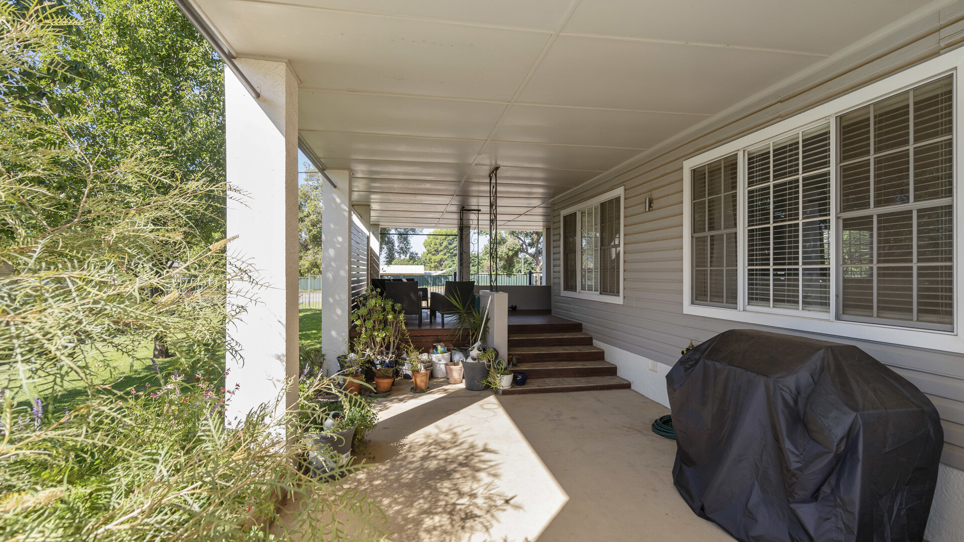 22 Jellinbah Street, Narrandera NSW 2700 - photo 3