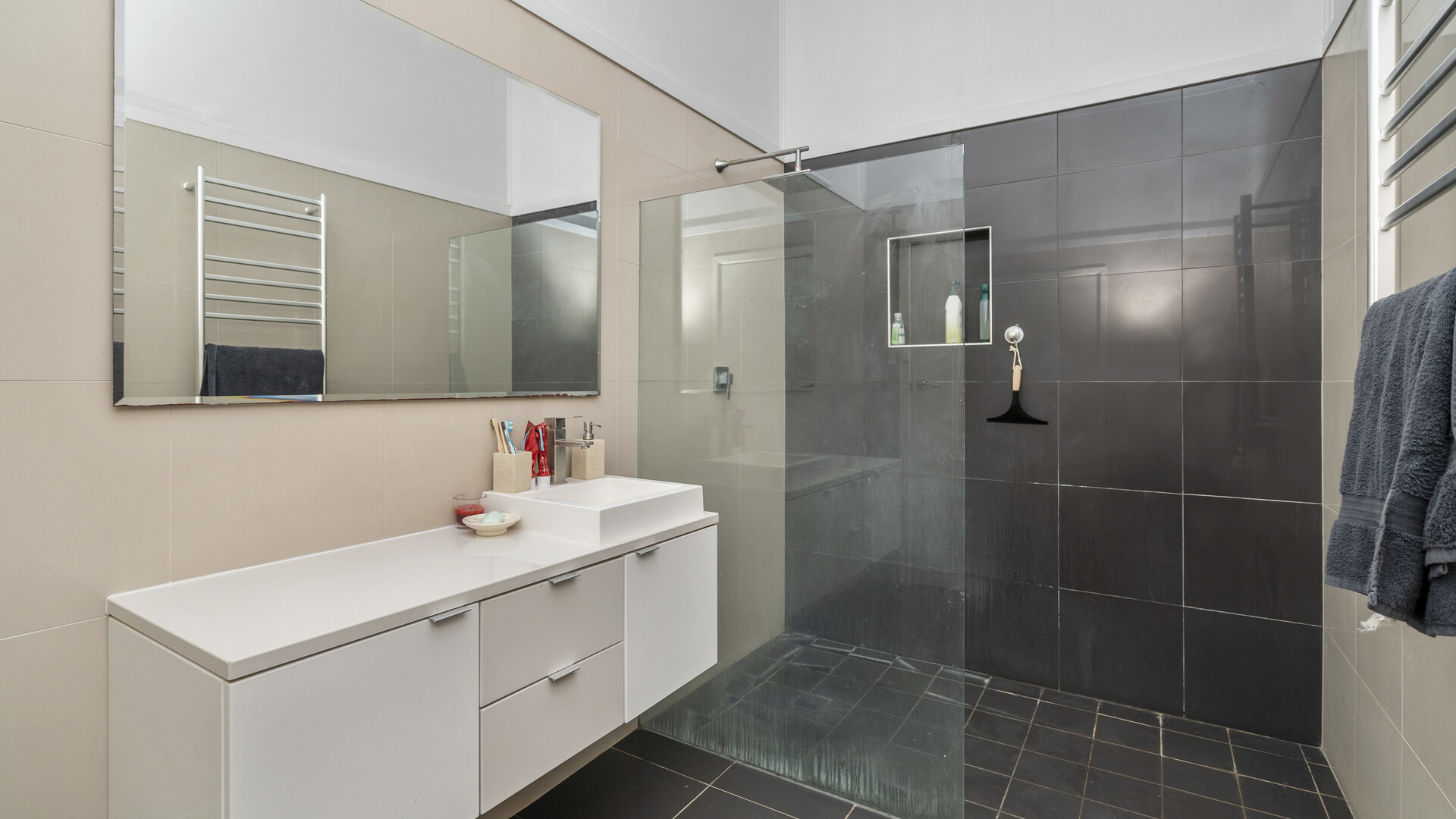 22 Jellinbah Street, Narrandera NSW 2700 - photo 10