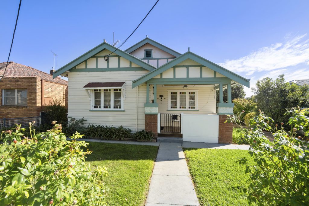 67 Polaris Street, Temora NSW 2666 - photo 2