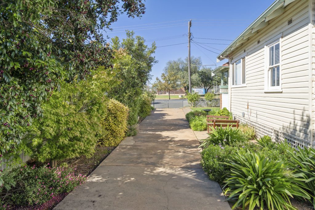 67 Polaris Street, Temora NSW 2666 - photo 14