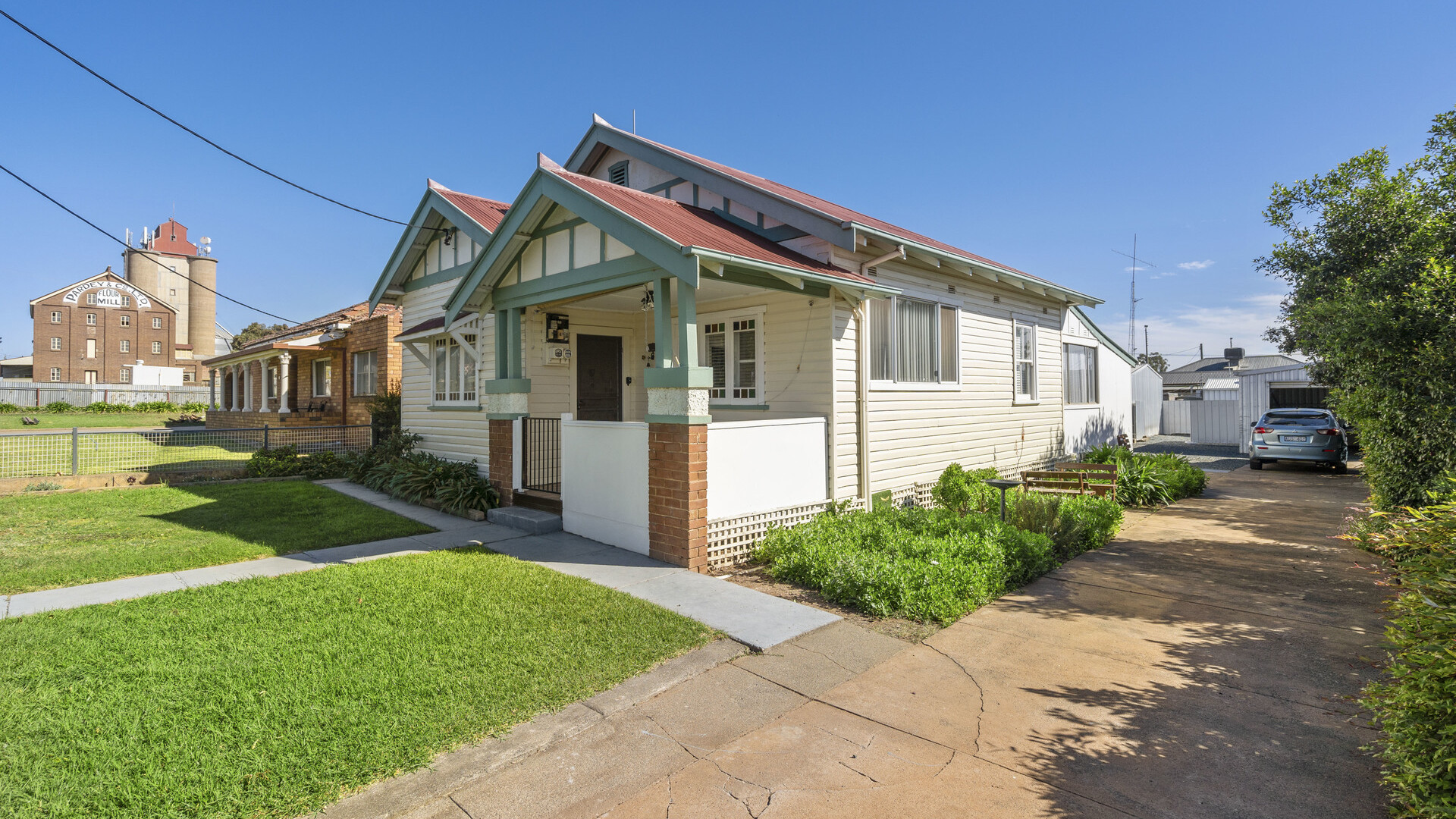 67 Polaris Street, Temora NSW 2666 - photo 3